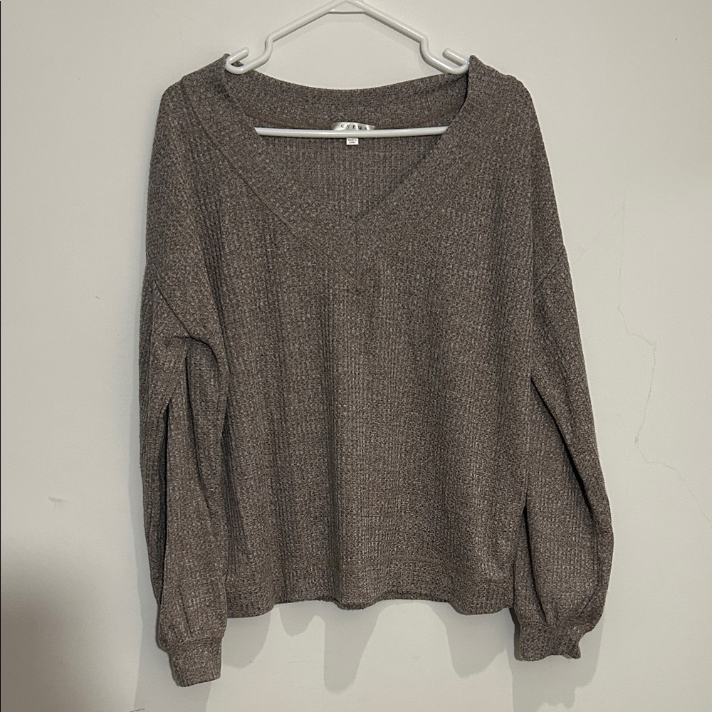 Cyrus Women's V-Neck Sweater - Gray